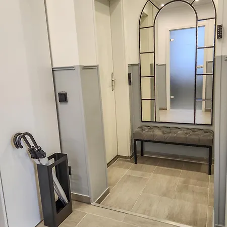 Geli Homes L1 - 2x Zimmer, 2x Kingsize Bett, 1 Bis 4 Personen, Parkplatz, Tv, Wifi, Kueche, Kaffee, Tee