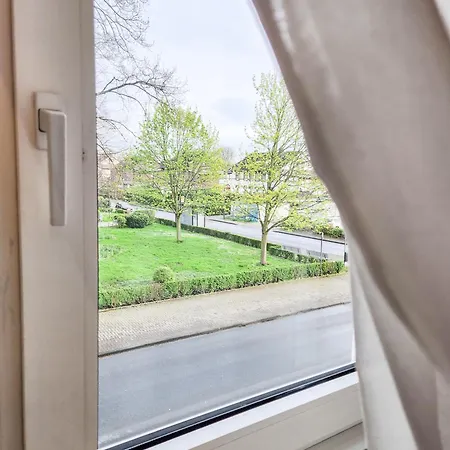 شقة Geli Homes L1 - 2x Zimmer, 2x Kingsize Bett, 1 Bis 4 Personen, Parkplatz, Tv, Wifi, Kueche, Kaffee, Tee *