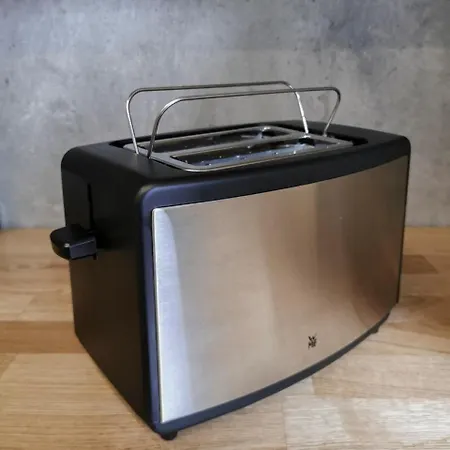 Geli Homes L1 - 2x Zimmer, 2x Kingsize Bett, 1 Bis 4 Personen, Parkplatz, Tv, Wifi, Kueche, Kaffee, Tee *