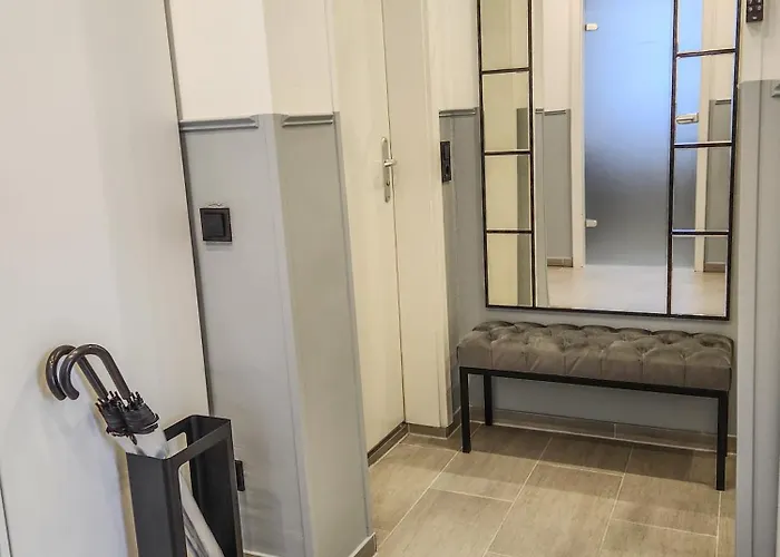 Geli Homes L1 - 2x Zimmer, 2x Kingsize Bett, 1 Bis 4 Personen, Parkplatz, Tv, Wifi, Kueche, Kaffee, Tee