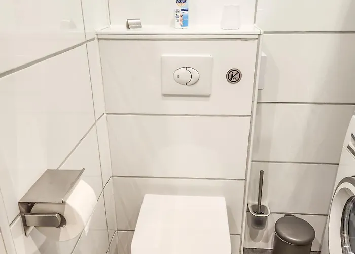 Geli Homes L1 - 2x Zimmer, 2x Kingsize Bett, 1 Bis 4 Personen, Parkplatz, Tv, Wifi, Kueche, Kaffee, Tee 公寓