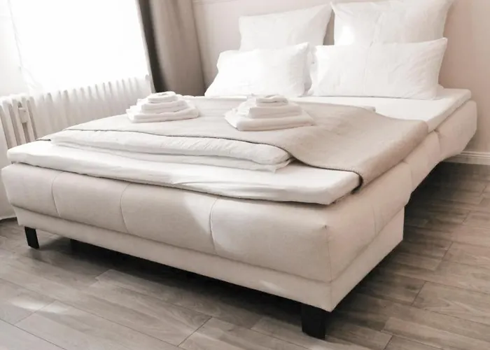 Appartement Geli Homes L1 - 2x Zimmer, 2x Kingsize Bett, 1 Bis 4 Personen, Parkplatz, Tv, Wifi, Kueche, Kaffee, Tee