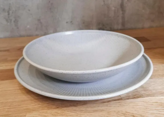 Geli Homes L1 - 2x Zimmer, 2x Kingsize Bett, 1 Bis 4 Personen, Parkplatz, Tv, Wifi, Kueche, Kaffee, Tee Appartement *