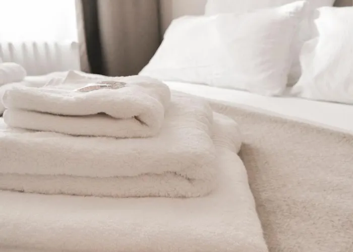 公寓 Geli Homes L1 - 2x Zimmer, 2x Kingsize Bett, 1 Bis 4 Personen, Parkplatz, Tv, Wifi, Kueche, Kaffee, Tee 吕嫩